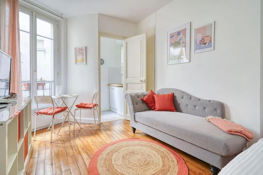 Charming Appartment Paris Montmartre