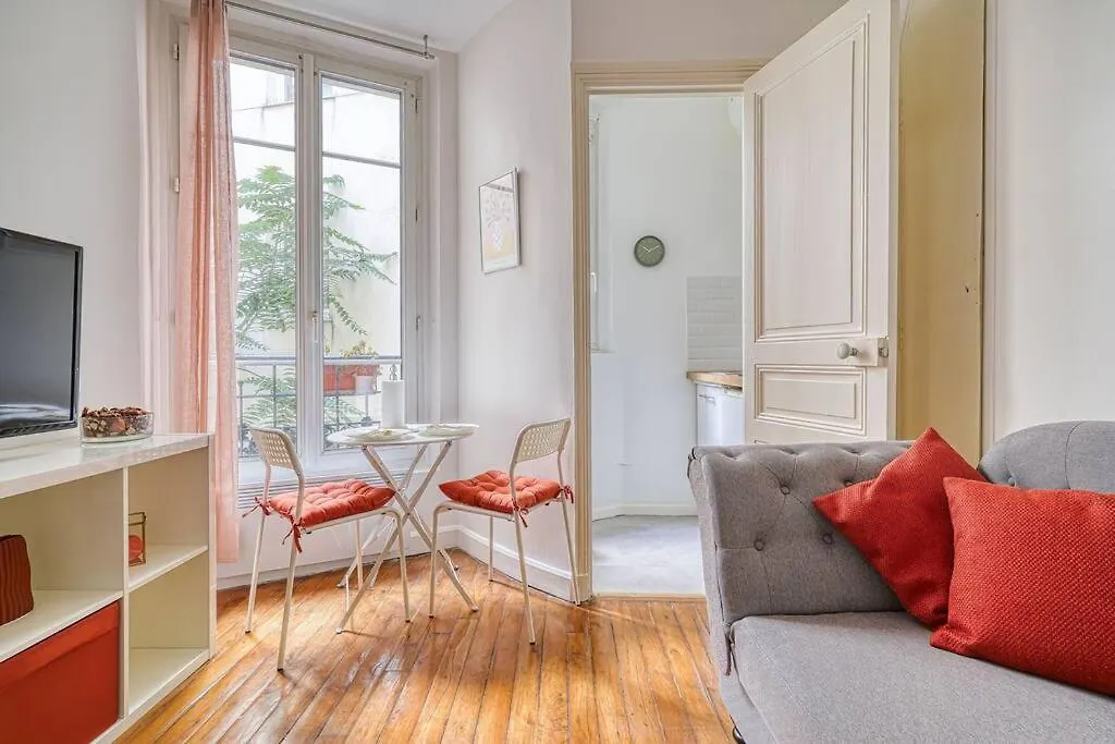 Charming Appartment Paris Montmartre